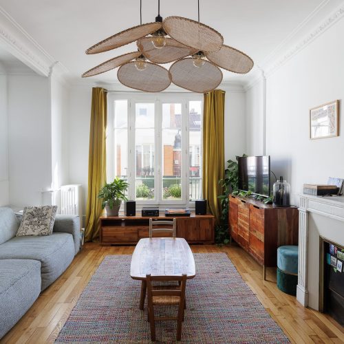 BOURGUIGNON - Photo 1